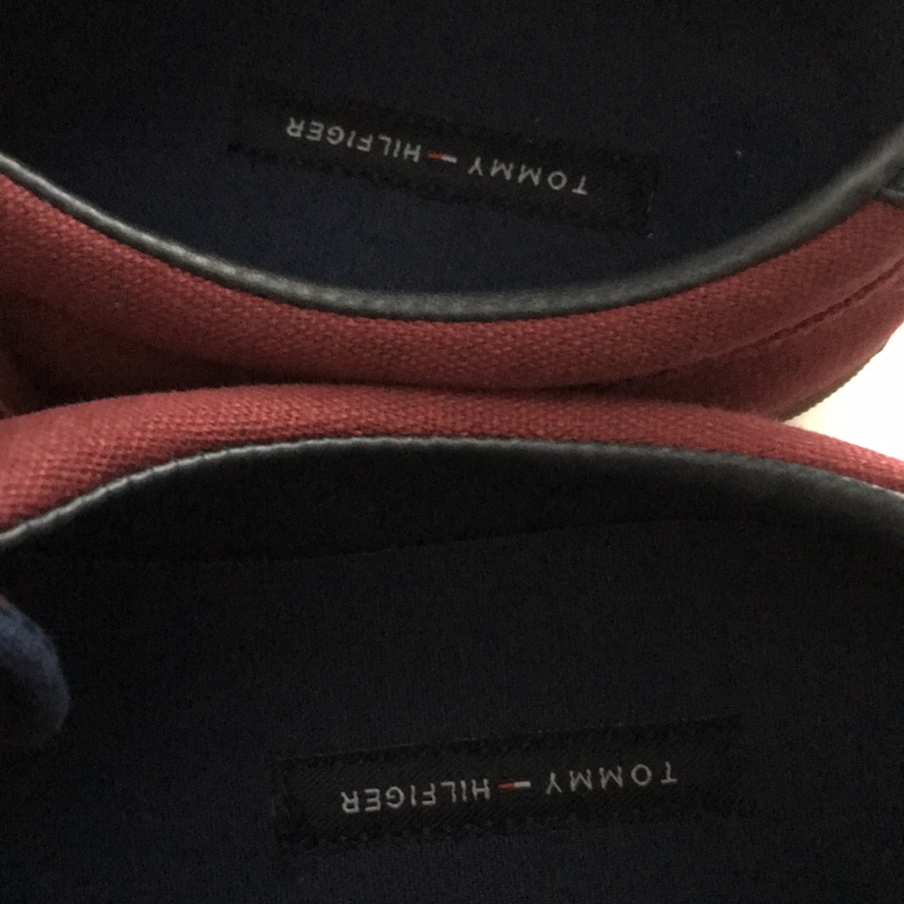 Tommy Hilfiger N.Y.C. Men’s Sneakers Size 9 - Picture 2 of 8